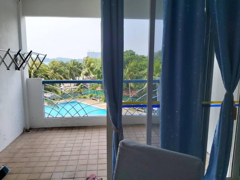 Nat'S Seri Bulan Beach, Pool Home @Teluk Kemang Port Dickson Exterior photo