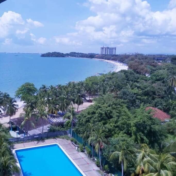 Nat'S Seri Bulan Beach, Pool Home @Teluk Kemang Port Dickson Exterior photo